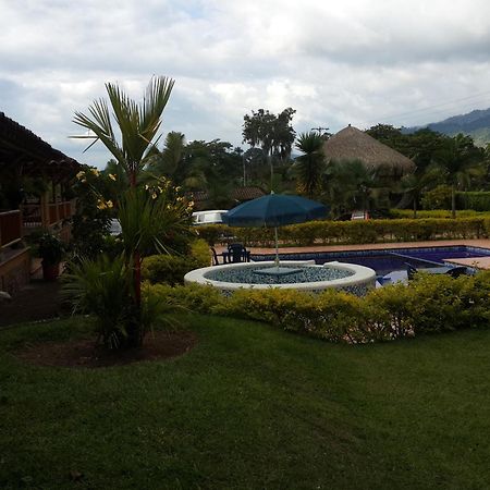 Finca El Diamante Villa Calarcá Eksteriør billede