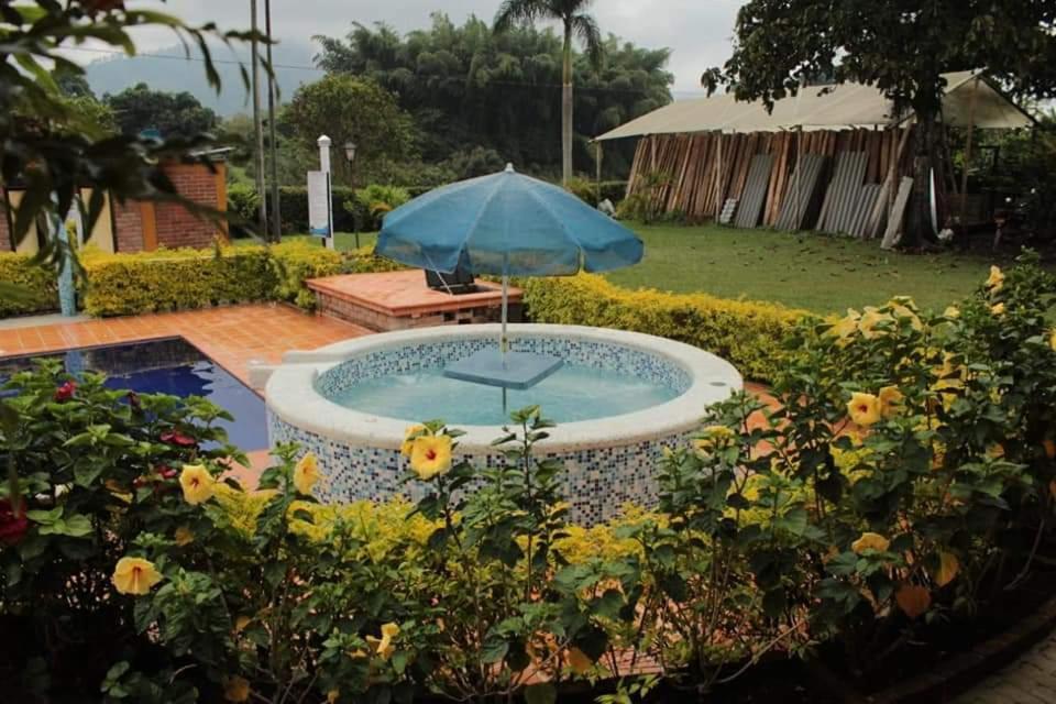Finca El Diamante Villa Calarcá Eksteriør billede
